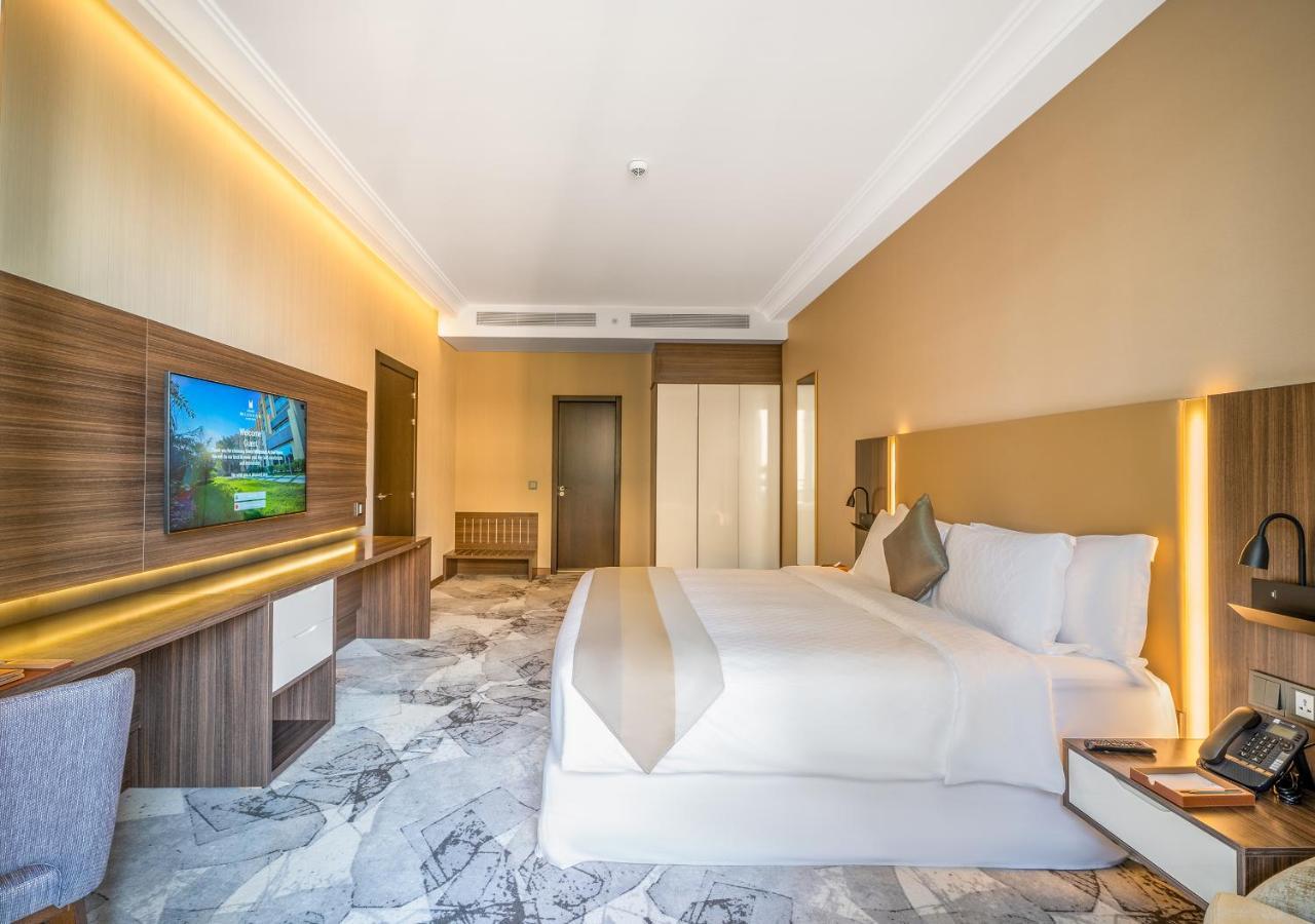 Grand Millennium Al Seef Basra Exterior photo